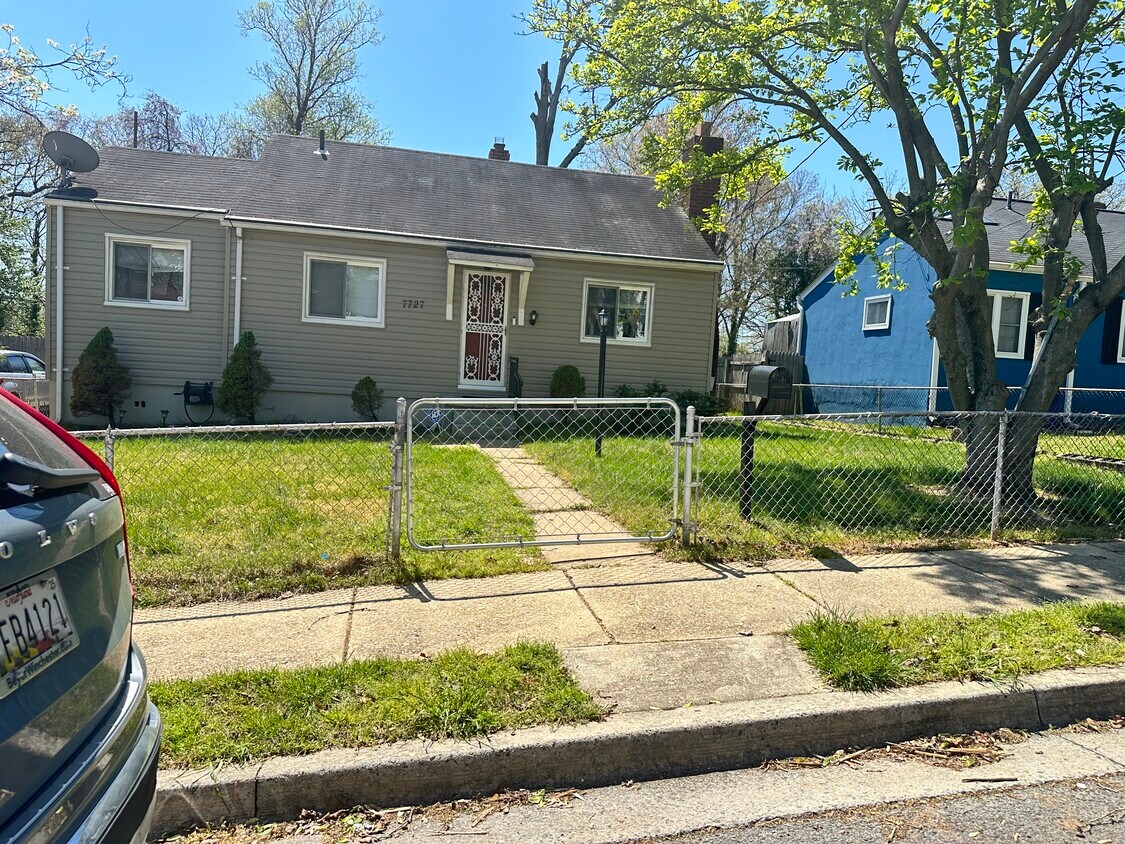 7727 Emerson Rd, Hyattsville, MD 20784 House Rental in Hyattsville