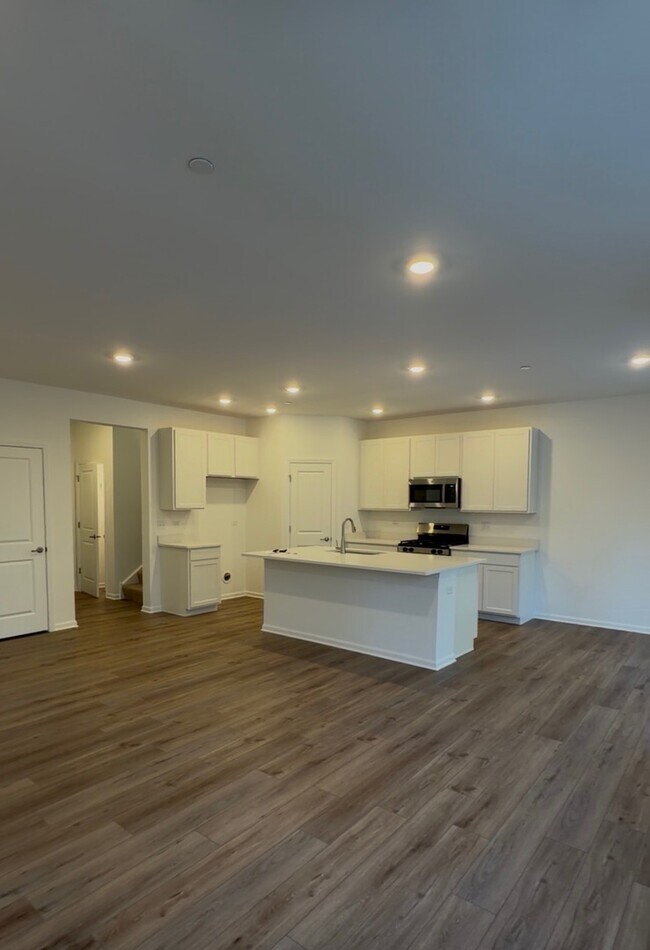 Foto del edificio - 10232 McMahon Wy