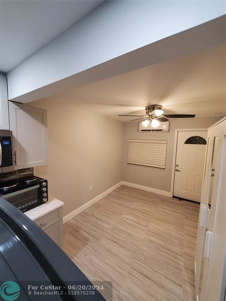 Building Photo - 224 NE 19th Ave