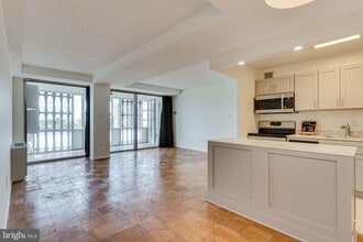 Building Photo - 1311 Delaware Ave SW