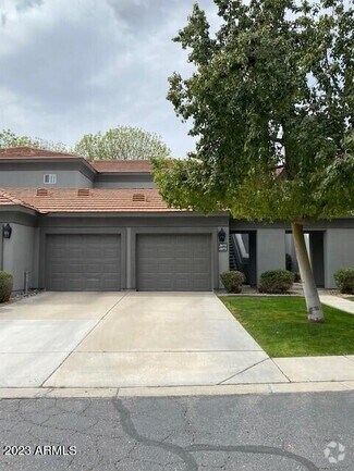 Building Photo - 7401 W Arrowhead Clubhouse Dr