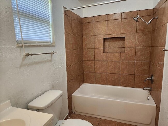 Building Photo - 4118 Windemere Pl