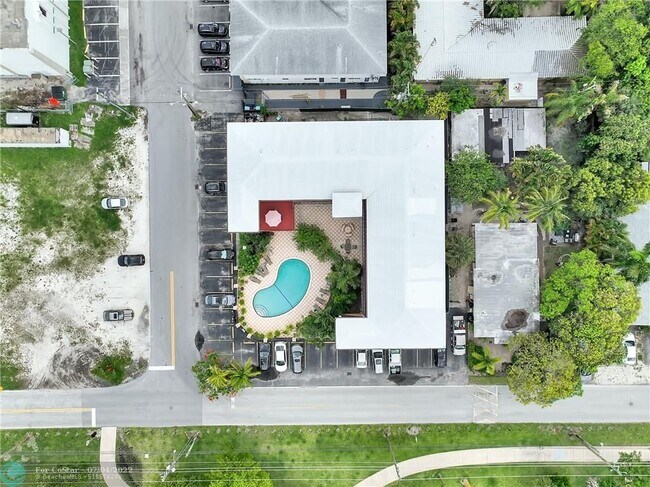 Foto del edificio - 744 NE 14th Ave