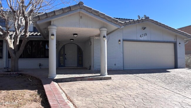 Foto del edificio - 4719 Frankfort Ave