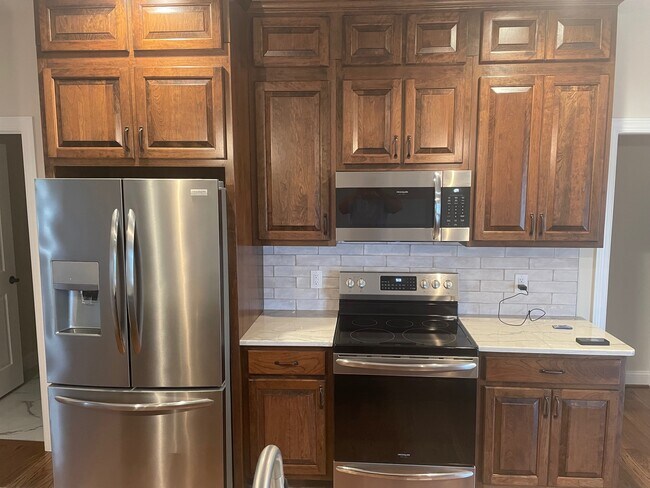 Foto del edificio - 224 Locust Grove Ln