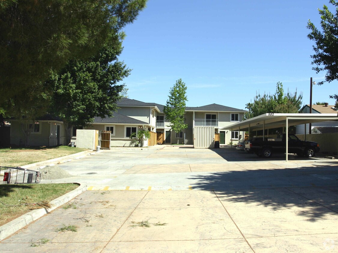 Foto del edificio - 980 E Chase Ave