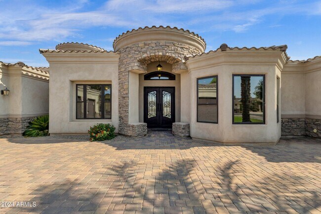Building Photo - 11407 E Bellflower Ct