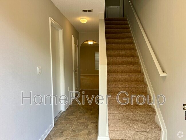 Ayers Heights Apartments for Rent with Hardwood Floors - Tampa, FL