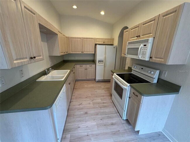 Foto del edificio - 315 Auburn Woods Cir