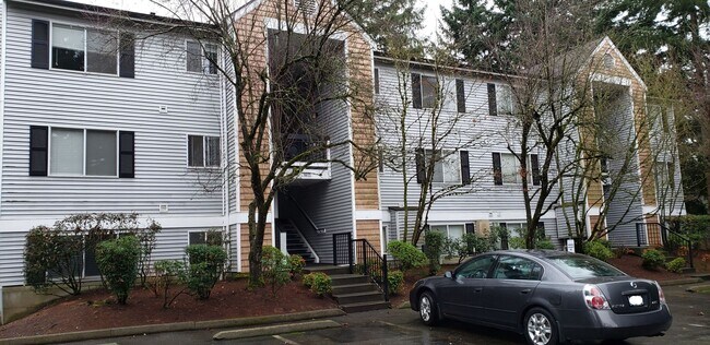 Building Photo - 1011 156th Ave NE
