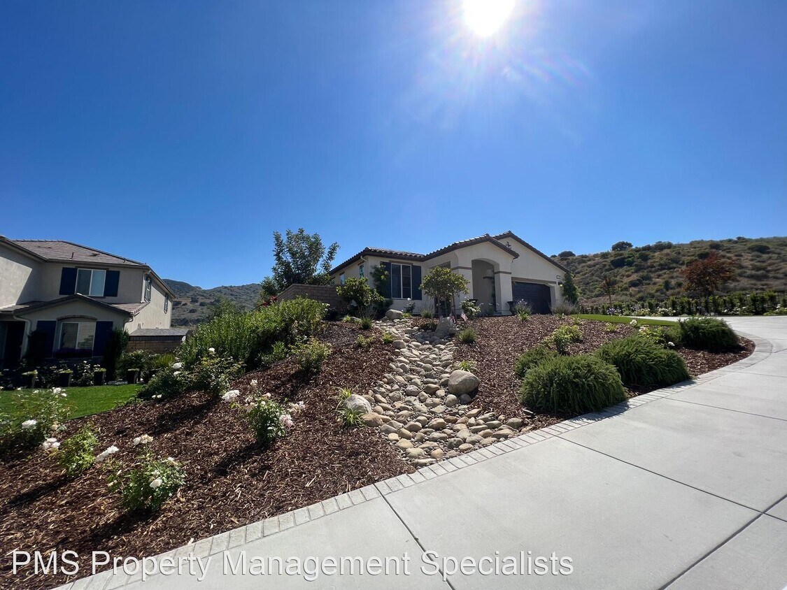107 Redwood Grove Ct, Simi Valley, CA 93065 House Rental in Simi