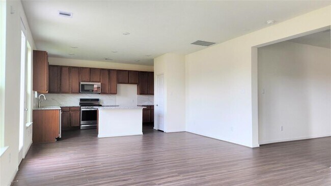 Building Photo - 1235 Bryman Dr