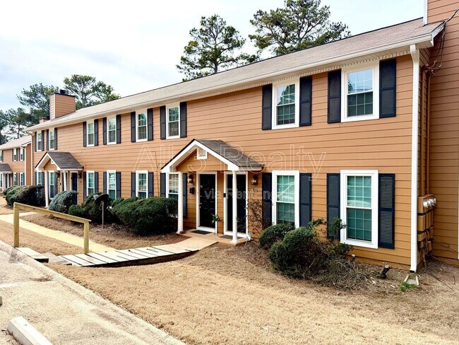 Foto del edificio - 121 Jackson Dr