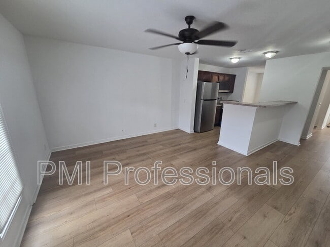Building Photo - 108 Oak Valley Cir
