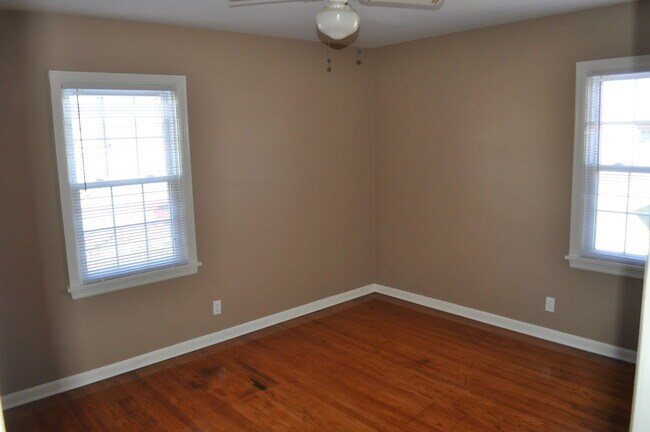 Foto del edificio - 3532 Brockton Ln