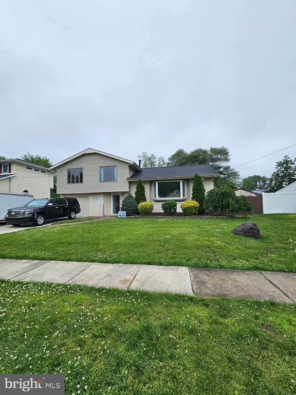 Primary Photo - 802 Edgemoor Rd