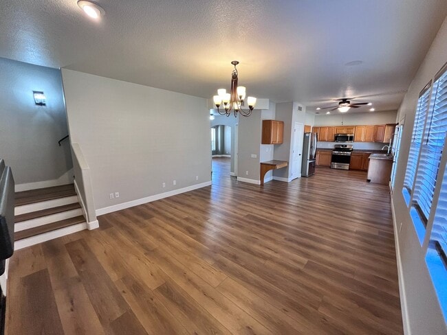 Foto del edificio - North East- 5 bedroom/ 2.5 bathroom single family home