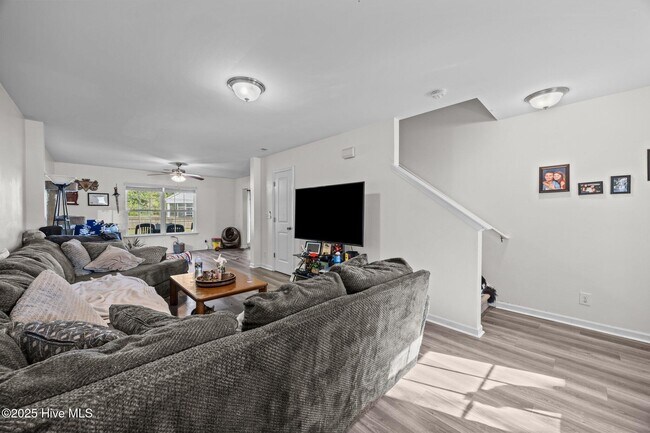 Building Photo - 303 Louisia Mae Way
