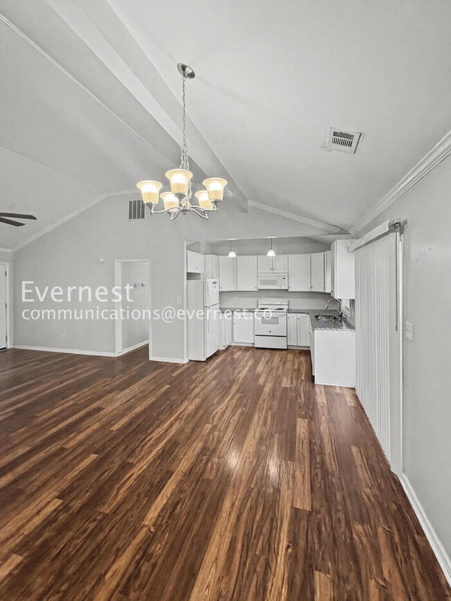 Building Photo - 540 Oglesby Bridge Rd SE