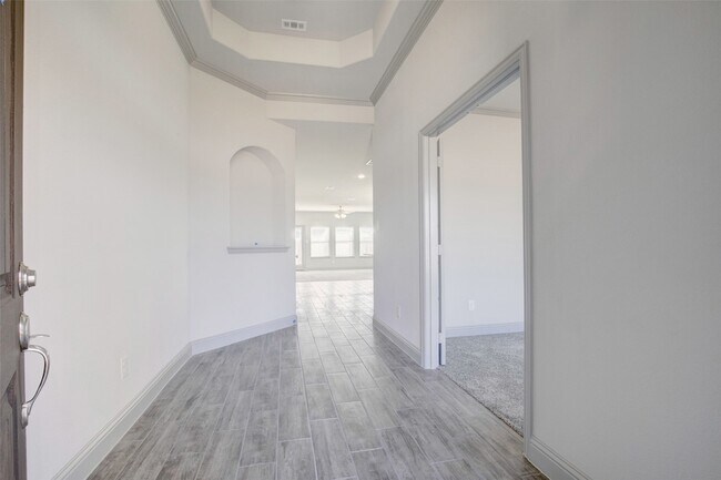 Foto del edificio - 7821 Cypress Dr