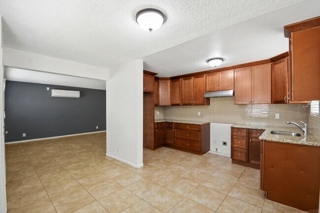 Foto del edificio - 1372 S Gibbs St