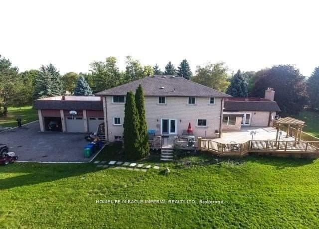 Building Photo - 4 Bellini Av