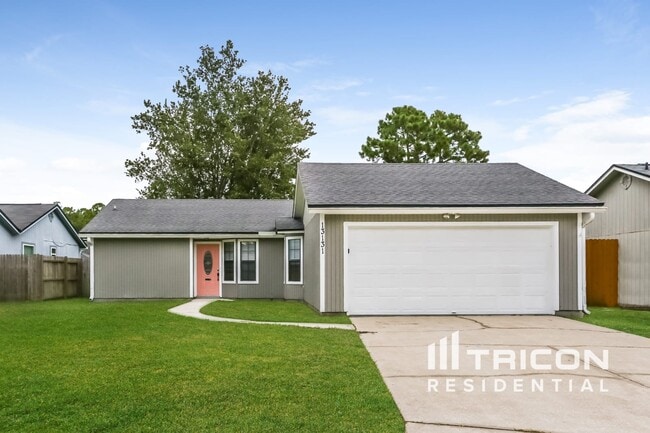 Building Photo - 13131 Leatherleaf Dr S