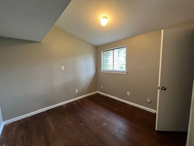 Foto del edificio - Renovated 3 Bedroom 1 Bath Home for Rent!