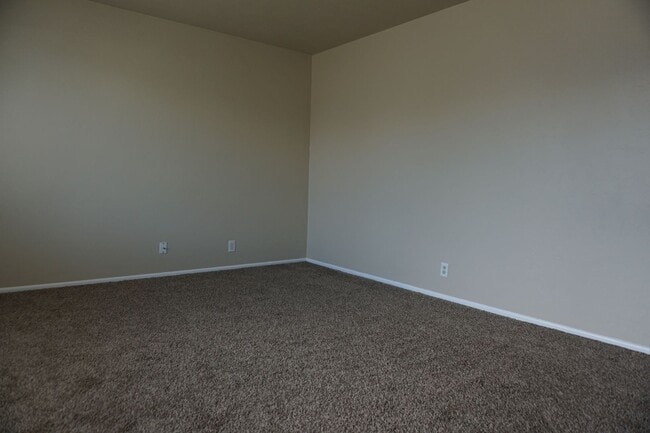 Foto del edificio - Updated West Valley City 5 bedroom Family Home