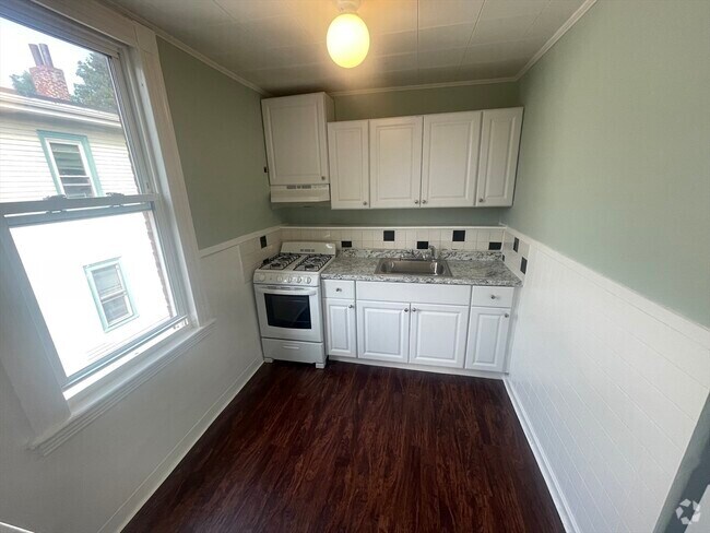 Building Photo - 80 Rockland St