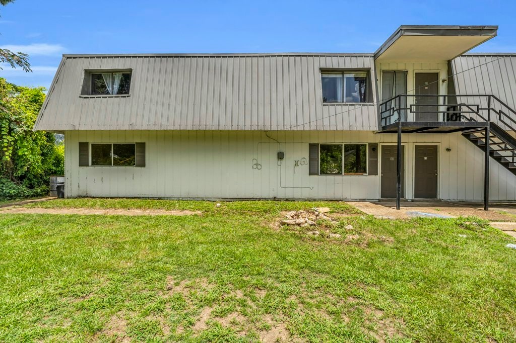 Foto principal - 102 S Browder St