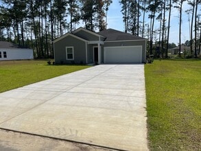 Building Photo - 1031 Harbor Dr
