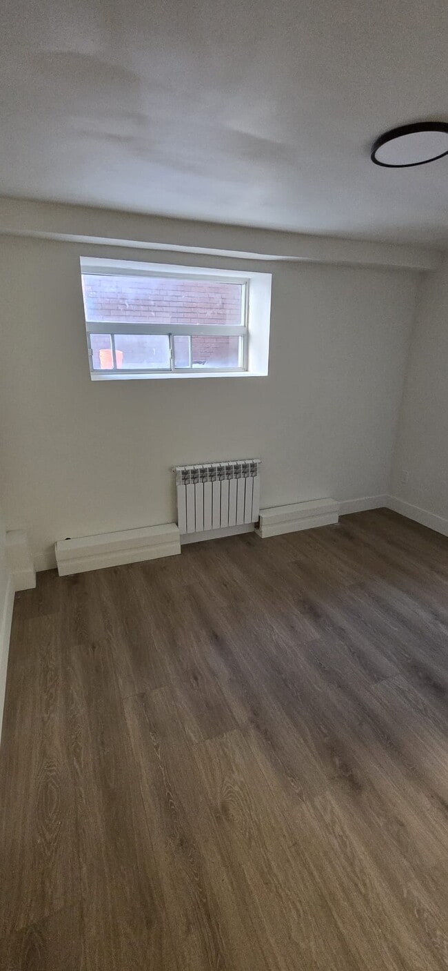 Building Photo - 62 Triller Ave