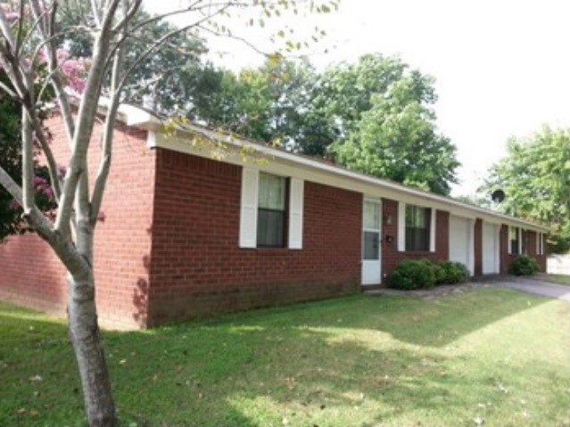 Foto del edificio - 311 McKennon Ct