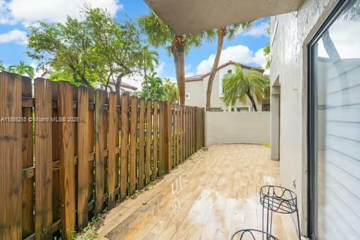 Building Photo - 10425 SW 154th Ct
