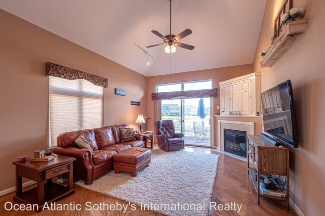 Foto del edificio - 3 br, 2.5 bath House - 260 Lakeside Drive