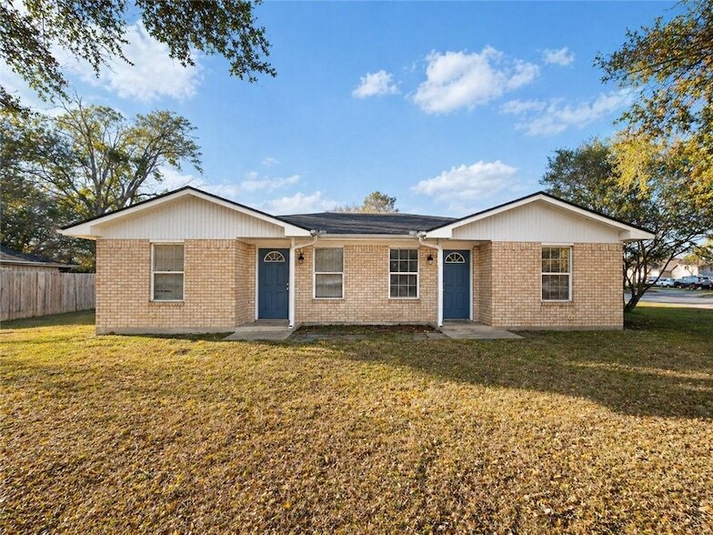 Foto del edificio - 1613 Southwest Pkwy