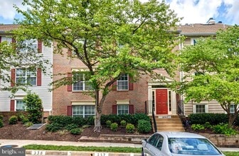 Building Photo - 12102 Green Leaf Ct