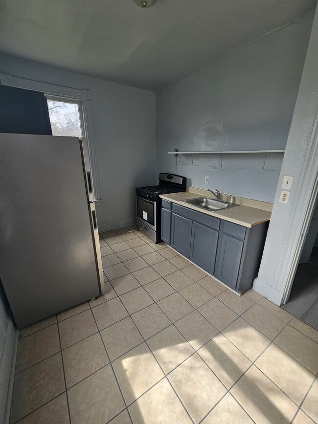 Photo - 633 Hawthore Ave House