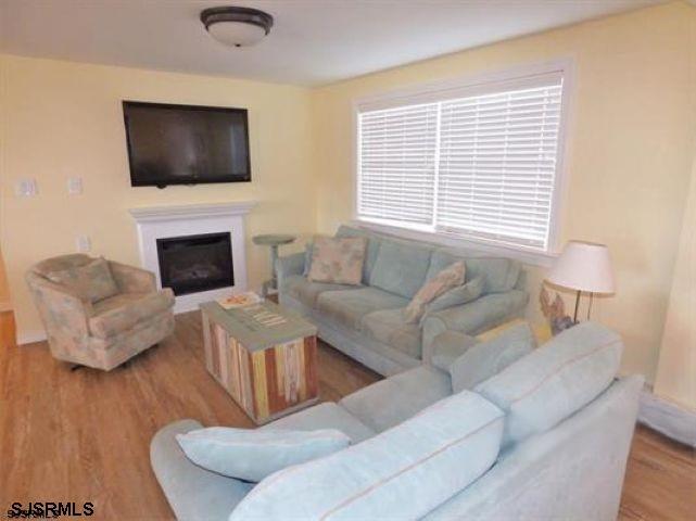 Building Photo - 875 Stenton Pl