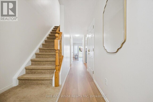 Building Photo - 151 Clairfields Dr E