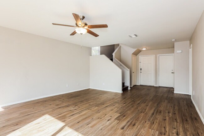 Foto del edificio - 12005 W Corrine Dr