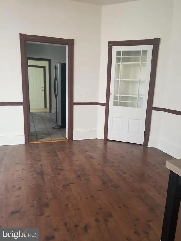 Building Photo - 205 Noble St