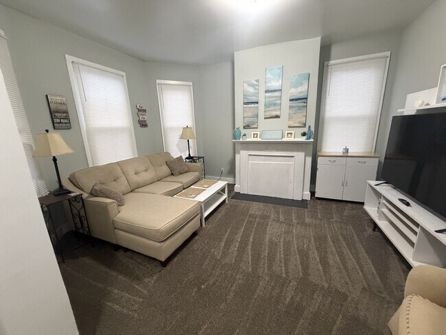 Foto del edificio - 829 E 27th St