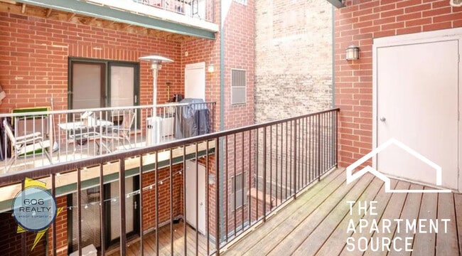 Foto del edificio - 3349 N Clark St
