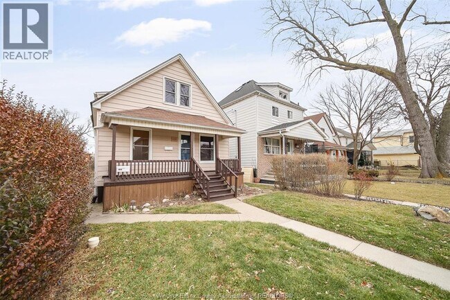 Building Photo - 1168-1170 MOY AVENUE Unit# MAIN UNIT