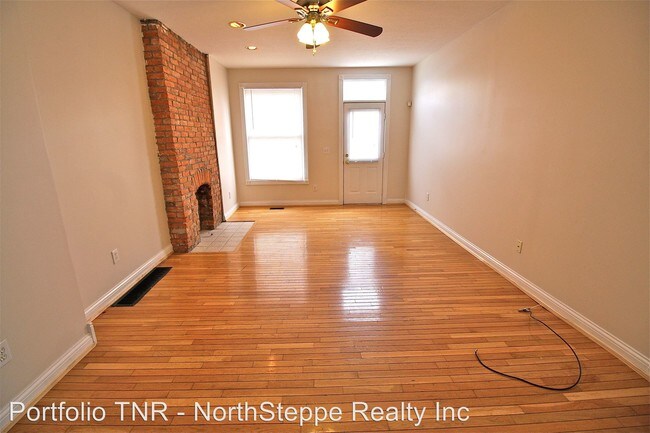 Building Photo - 2 br, 1.5 bath Apartment - 1153 Summit Street