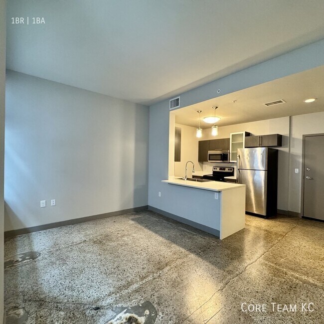 Foto del edificio - 306 E 12th St
