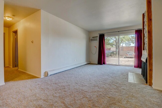 Foto del edificio - Fully Furnished ! Apartment in the Heart o...