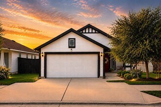 Building Photo - 11408 Milano Dr